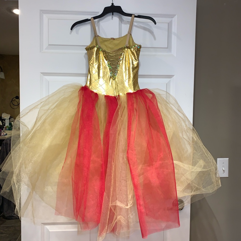 Revolution‎ Dancewear professional quality